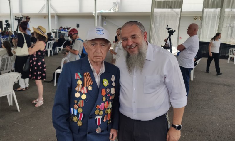 "מרגש כל פעם": נאמן מציין את יום הניצחון על הנאצים