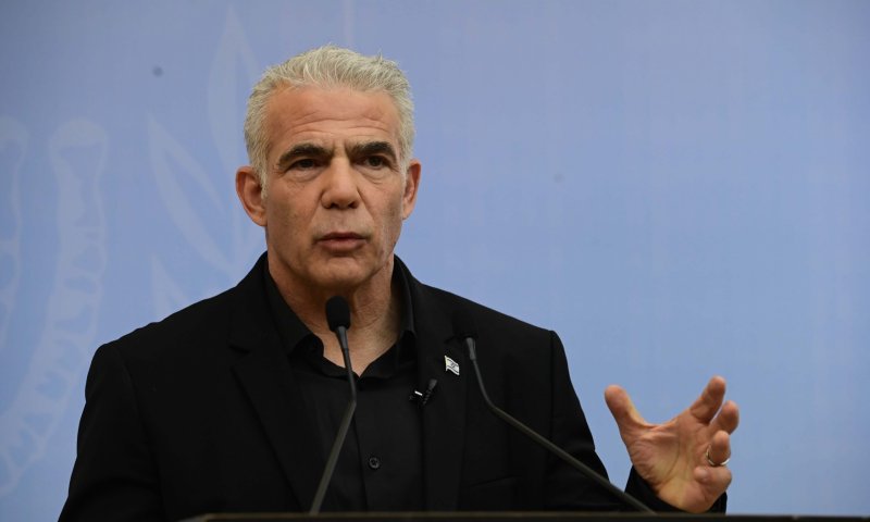 לפיד תוקף: "אין גבול לאטימות וחוסר הבושה"