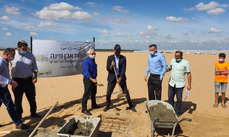 מפריחי השממה: רפת חדשה בישובים של מפוני גוש קטיף