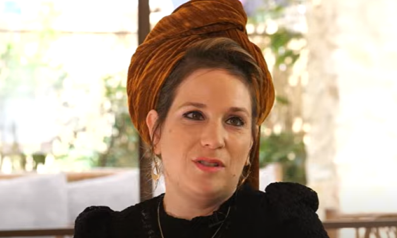 הדסה בן ארי: "אנחנו עין פה, עין שם. קצת פוזלים"