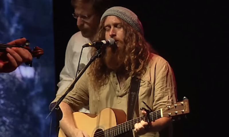 "נקומה נא": ביני לנדאו בסינגל חדש &bull; צפו