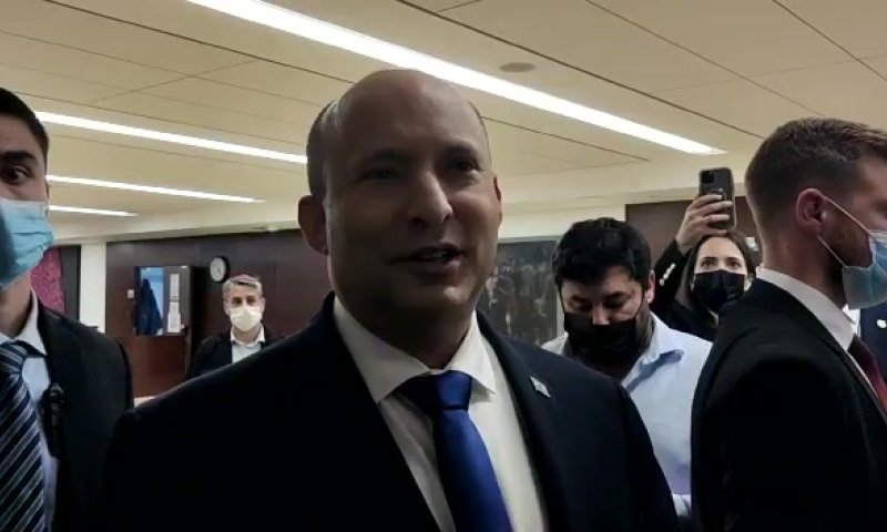 בנט מגיב על משבר גנץ: "יש בעיה, נפתור אותה"