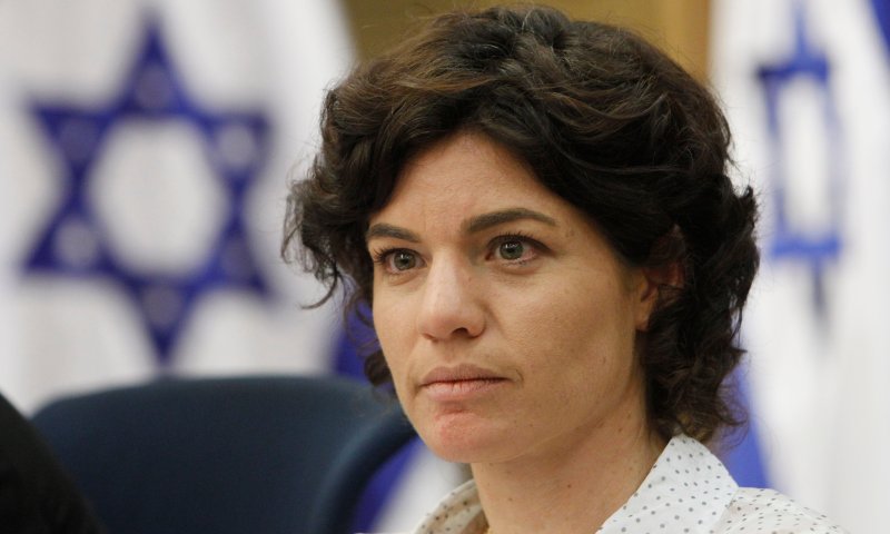 מפתיע: תמר זנדברג יוצאת להגנת החרדים