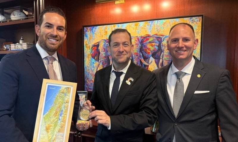 חוק יו"ש עבר בוועדות בית הנבחרים בפלורידה בתמיכה דו מפלגתית