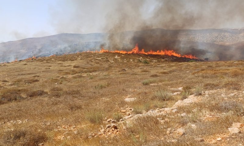 חשד להצתות בשני מוקדים ביו"ש, לוחמי האש הוזנקו