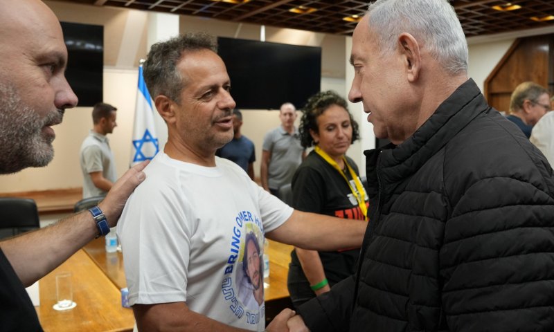 נתניהו למשפחות: "נמצה כל אפשרות להביא הביתה"