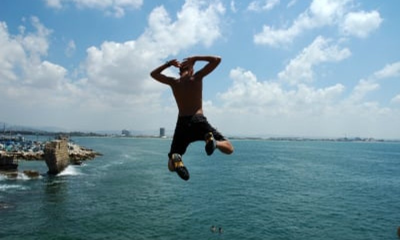 שמעתי שקפיצה היא סגולה לגרש פחד, האם זה נכון?