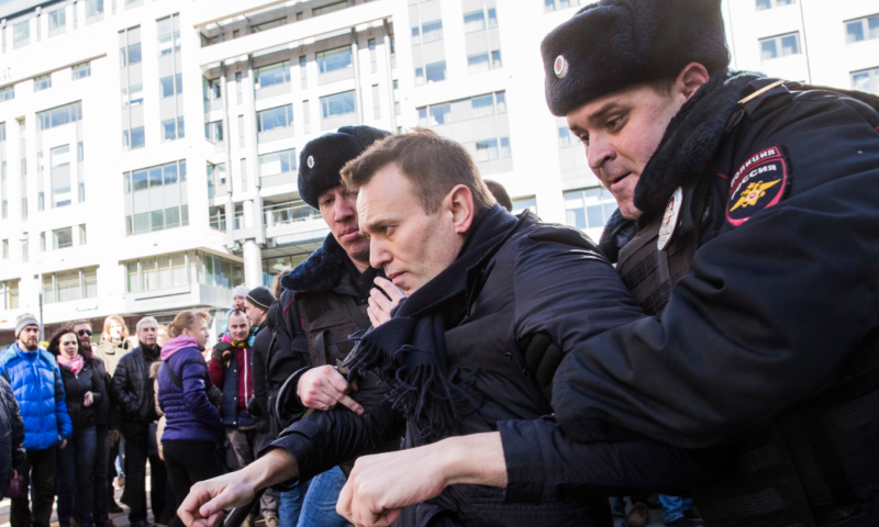 רגע לפני הבחירות: מנהיג האופוזיציה ברוסיה נעצר