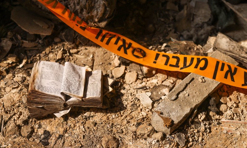 במהלך הלילה: פגיעה ישירה בבית באשקלון, 3 נפצעו