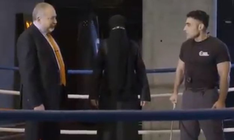 זעם על הסרטון של ליברמן: "מעודד הטרדה מינית"