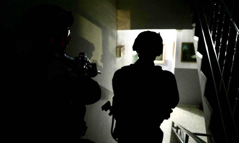 כוחות הביטחון עצרו 12 מבוקשים ביו"ש ובבקעה