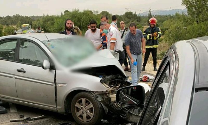 הרוג ופצועים בתאונת דרכים סמוך לנווה מיכאל
