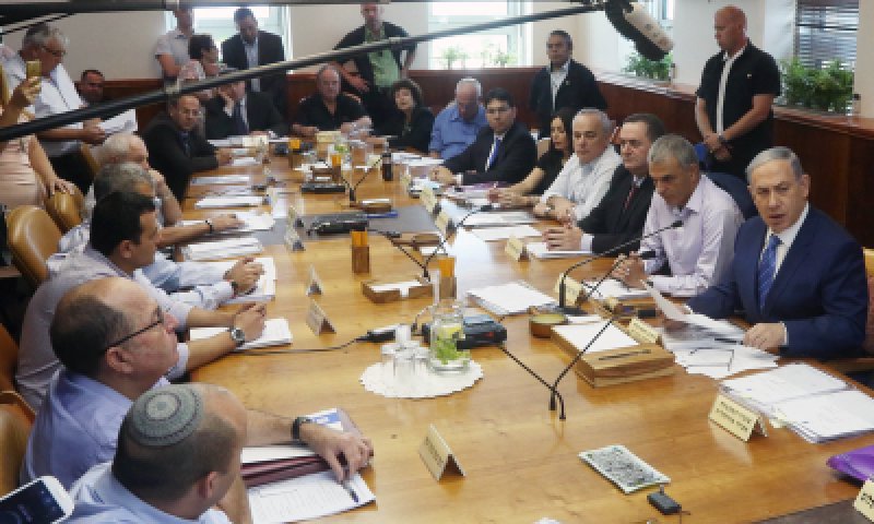 התקציב אושר: יעלון נמנע; הישגים נאים לבנט