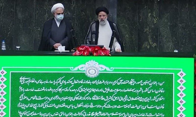 "מסר לאויבינו": איברהים ראיסי הושבע כנשיא איראן