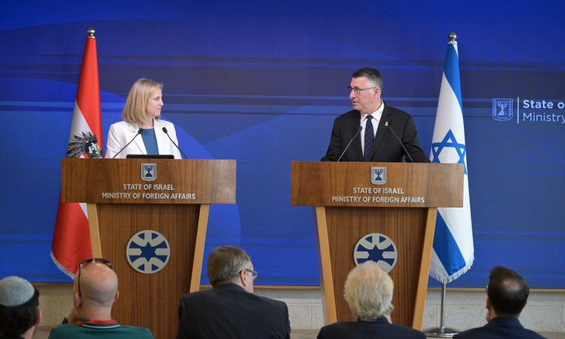 סער: ישראל רוצה שלום עם סוריה ולבנון &ndash; אך תשמור על הגולן