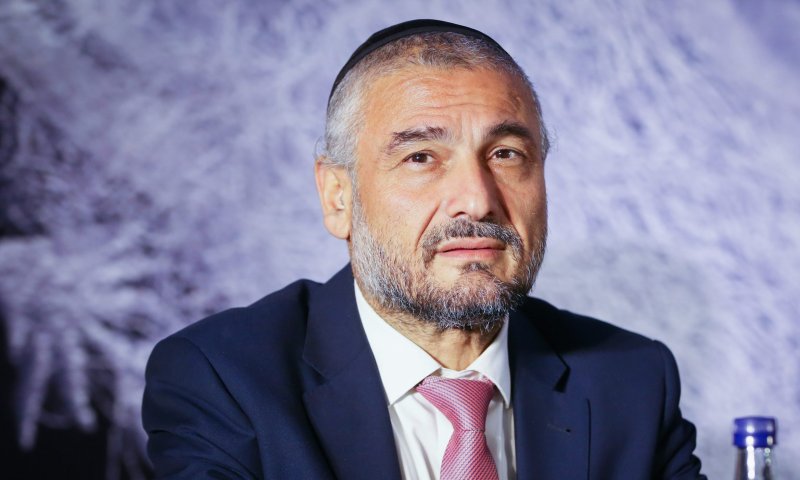 התלונה: "עובדי הציבור מעורבים בחילול השבת"