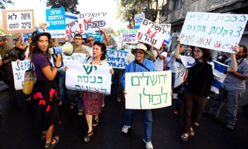 דעה: היחס לנשים בציבור החרדי אינו שונה מהיחס בציבור החילוני