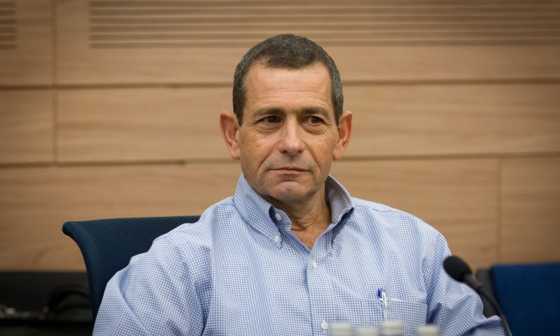 "סחיטה באיומים": נתניהו הגיש תלונה במשטרה נגד נדב ארגמן