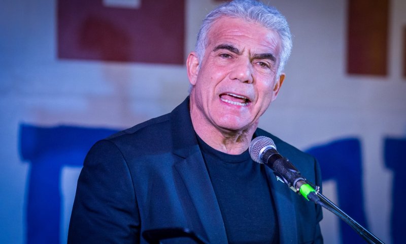 לפיד תקף את נתניהו: "אני הייתי מתפטר באותו יום"