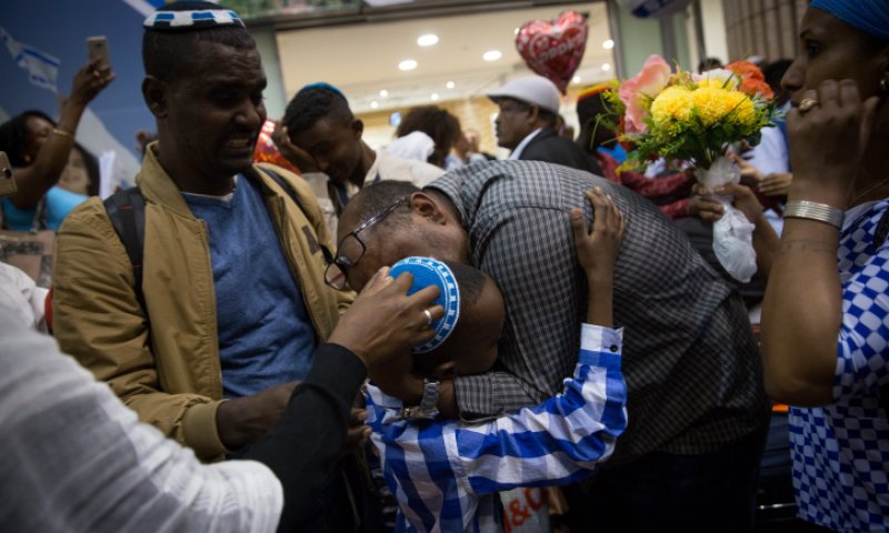 הממשלה אישרה: אלף מבני הפלאשמורה יעלו לארץ
