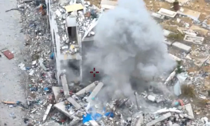 המחבל ניסה לשגר רקטה, מכלול האש הצה"לי פעל והשמיד אותו | צפו