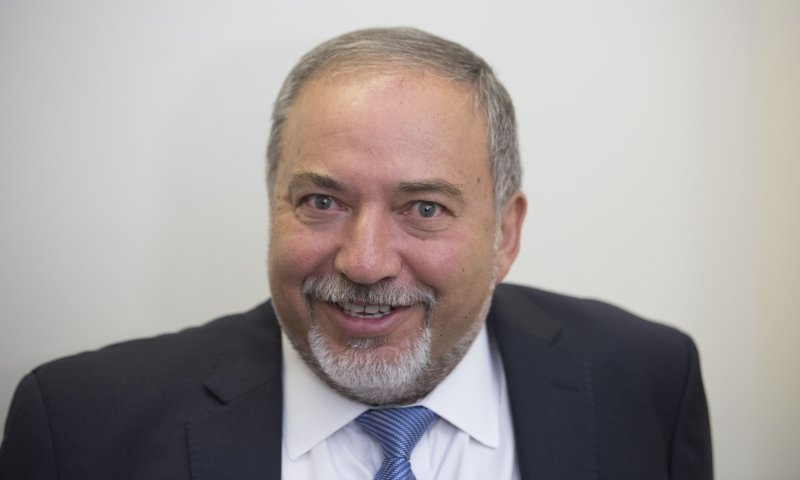 הקואליציה מתכוננת לדחיית השבעת ליברמן