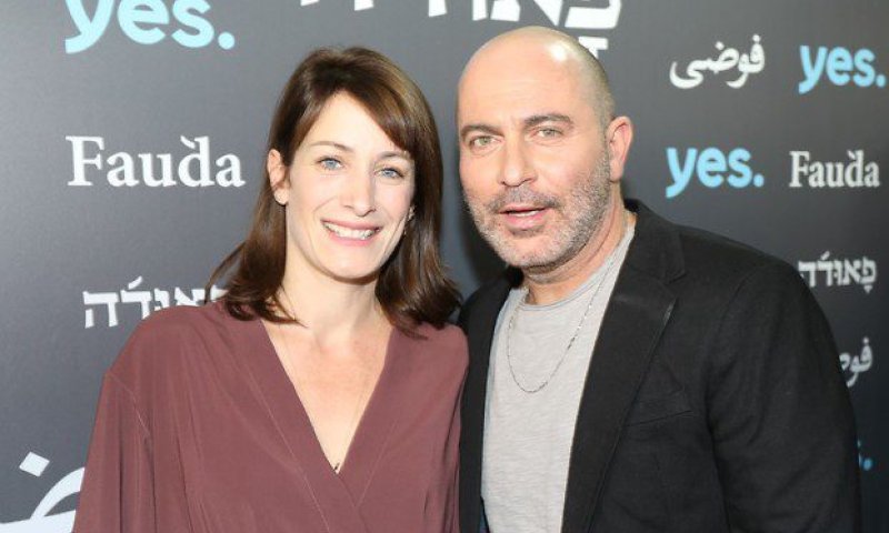 מזל טוב: ליאור רז ואשתו חובקים ילד רביעי