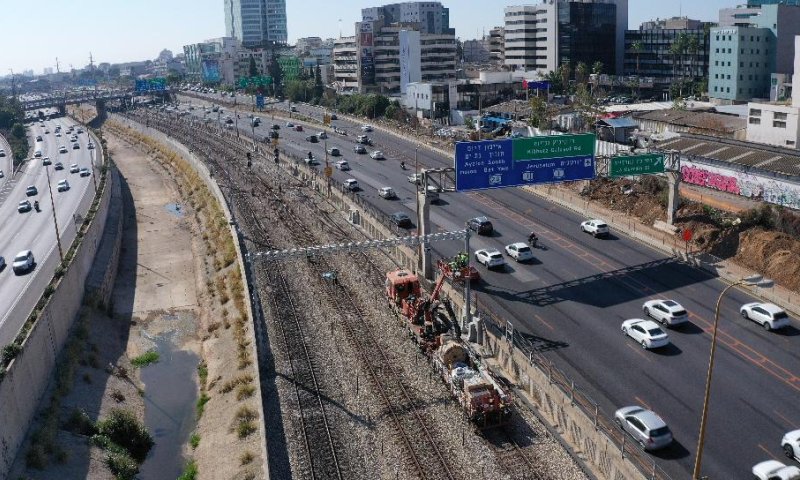 עומס כבד ברכבות: החל חישמול מסילות בתל אביב