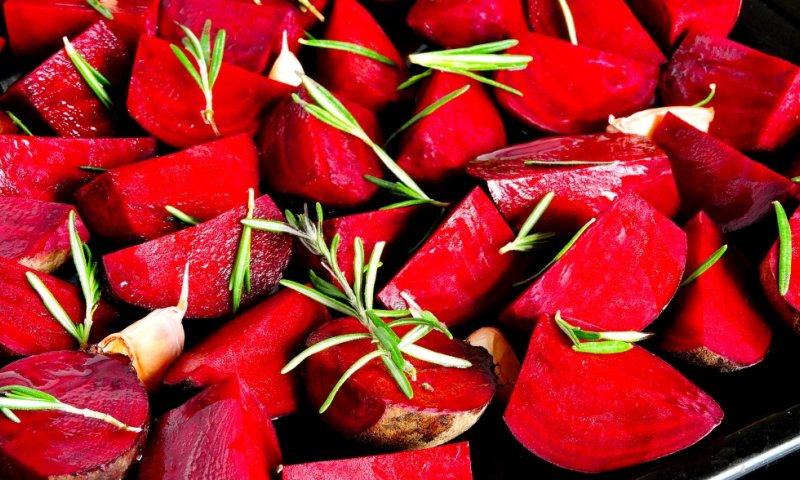 בול לנשנוש בסוכה | מתכון לסלק אפוי בתנור