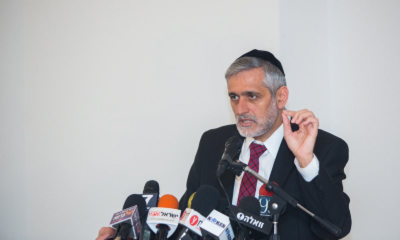 ישי נגד אריה דרעי: "שבעה מנדטים, אפס עשייה"