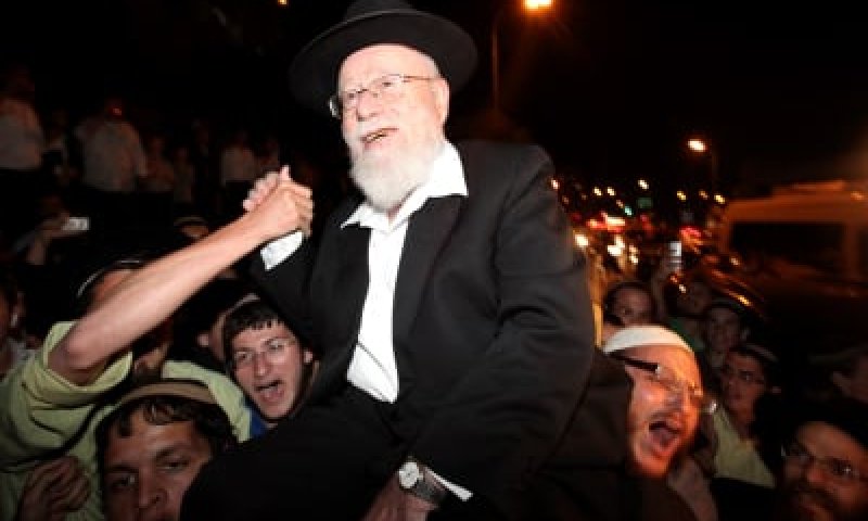 למה רבנים מתעסקים בפוליטיקה? כי זה התפקיד שלהם