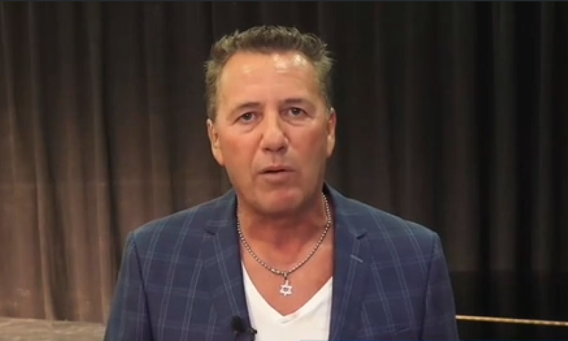 "אמנון אברמוביץ' ניסה לשכנע אותי לרדת מזה"