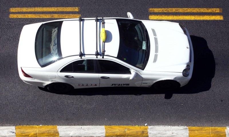 שלושה תושבי השטחים נעצרו במונית בבני ברק