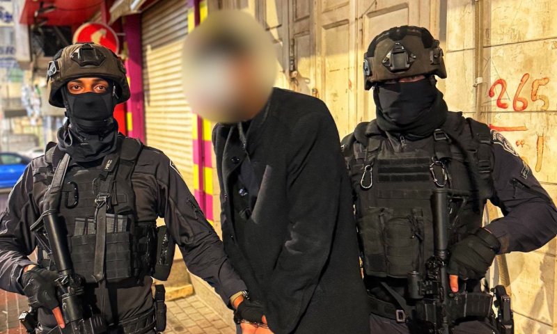 המאבק בירי שמסכן את תושבי חברון: נעצרו חשודים ונשק הוחרם