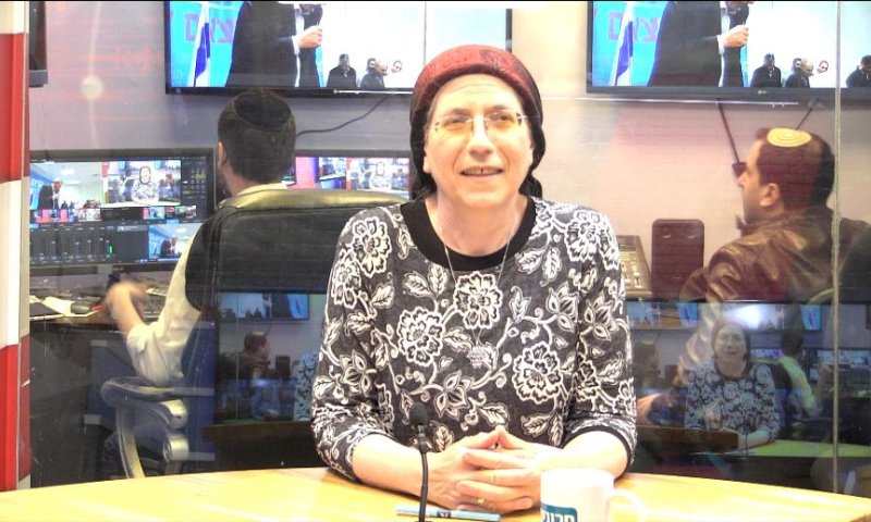 סטרוק באולפן סרוגים: אל תקנו את הספין של נתניהו