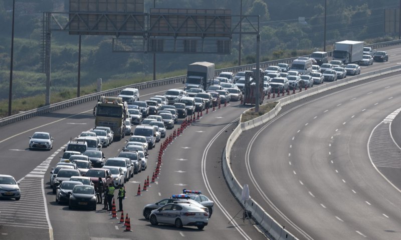 אחרי החסימות והפקקים: כל הכבישים נפתחו לתנועה