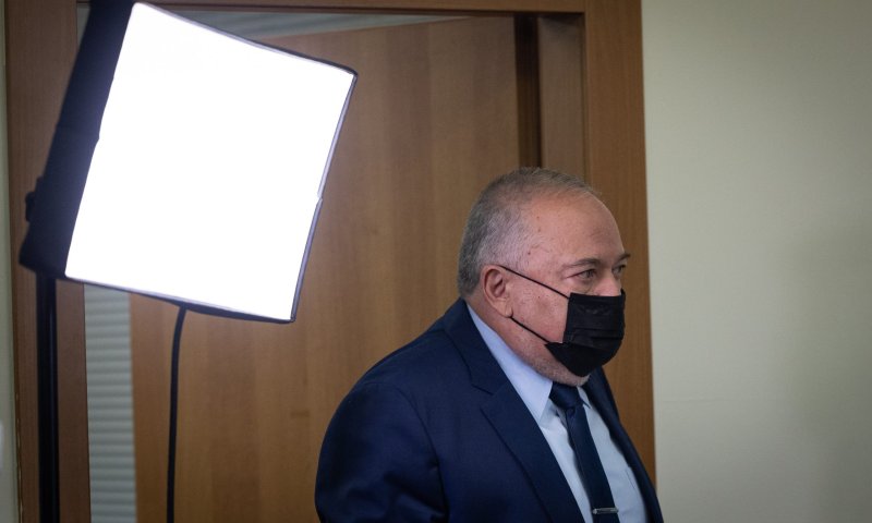 ליברמן על חוק הגיור: "מוכן ללכת לכיוון ימינה, זה יעבור"