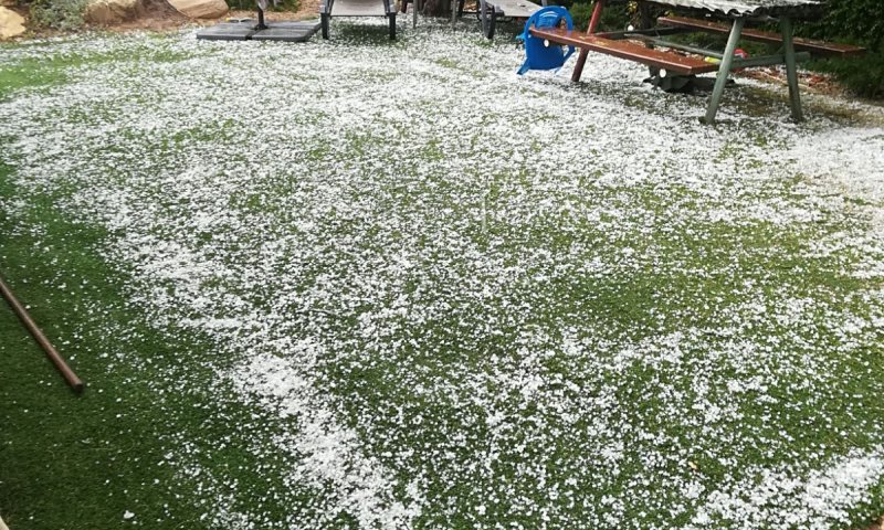 נכנסים לשיא הסופה; צפו בסופת ברד אימתנית בערד