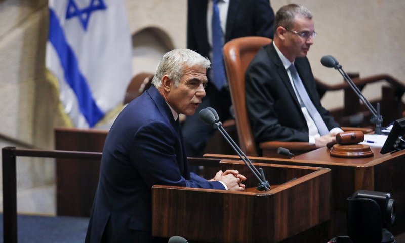 "מבקש סליחה" | למה לפיד ויתר על הנאום בטקס?