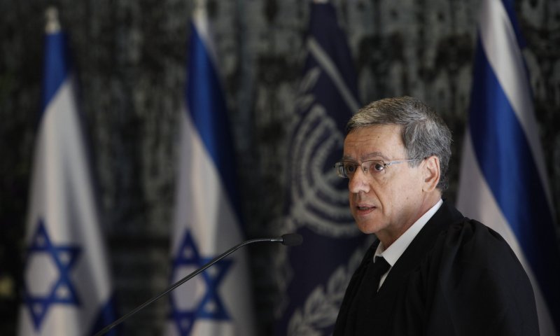 דרמה: בג"צ ביטל את מינויו של מני מזוז