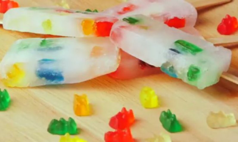 חם לכם? מצאנו את הדרך הכי טעימה להתרענן&bull; צפו