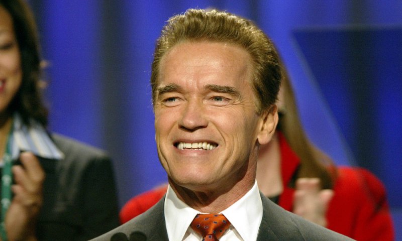 בעקבות הצלחת הסדרה: שוורצנגר מודה לישראל