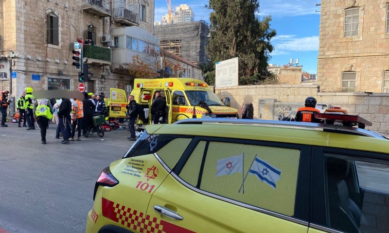 שריפה פרצה בפנימיה בירושלים: עשרות פצועים משאיפת עשן