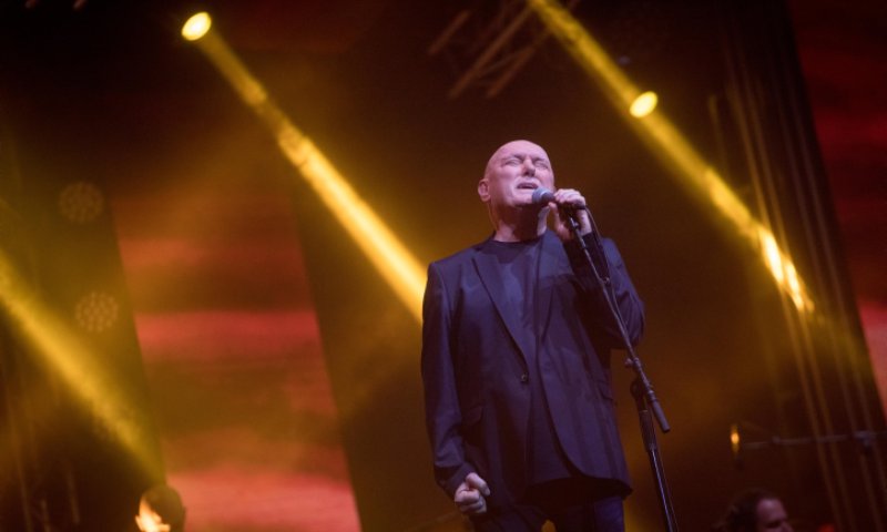 מרגש: שלומי שבת בביצוע לשיר שכתבה אורי אנסבכר