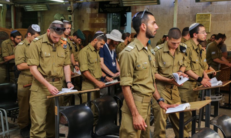 מנגל לא כשר? סיור במסגד? "המלשינון הדתי" יוצא לדרך