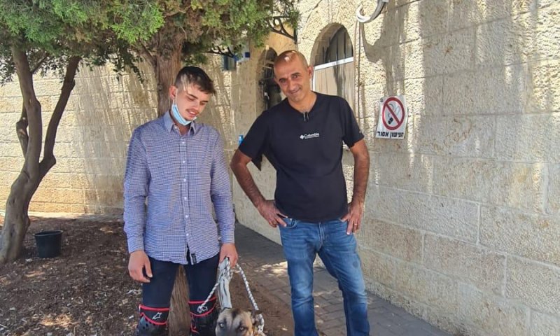 חודש אחרי שנגנבה: השוטרים החזירו את הכלבה גסי