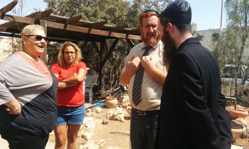 המהומות בערד: חבר הכנסת הגיע להשכין שלום