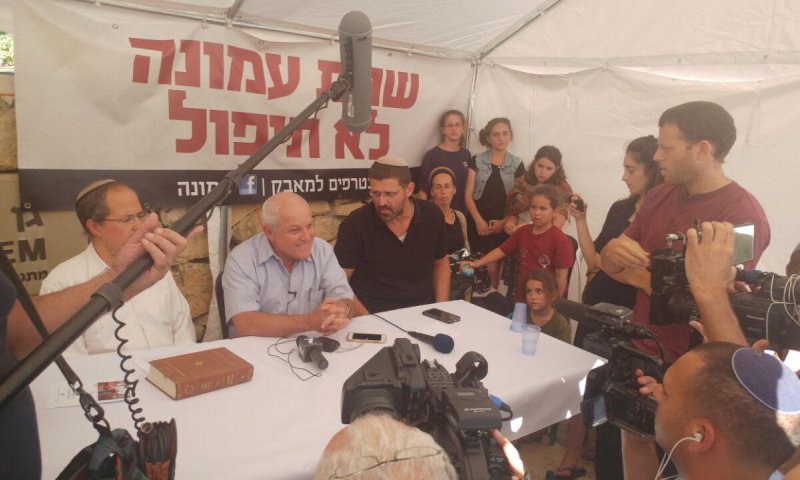 "נאבקנו בשרון, אם נצטרך ניאבק בנתניהו"