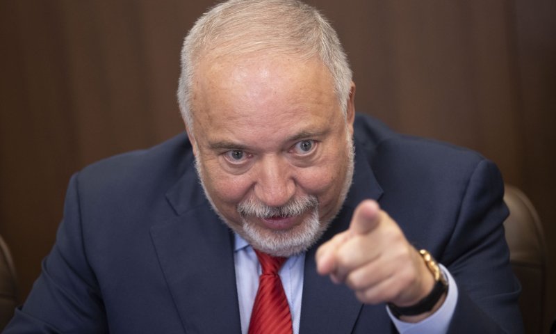 ליברמן: עוד תרגיל מלוכלך מבית היוצר של נתניהו