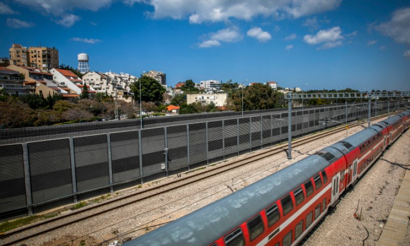 תקלת ענק ברכבת: 8 תחנות הושבתו